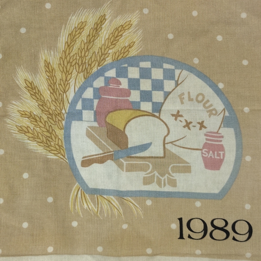 🍞 1989 Calendar Dish Towel. 100% Cotton. Bread, Wheat, Salt, Flour.